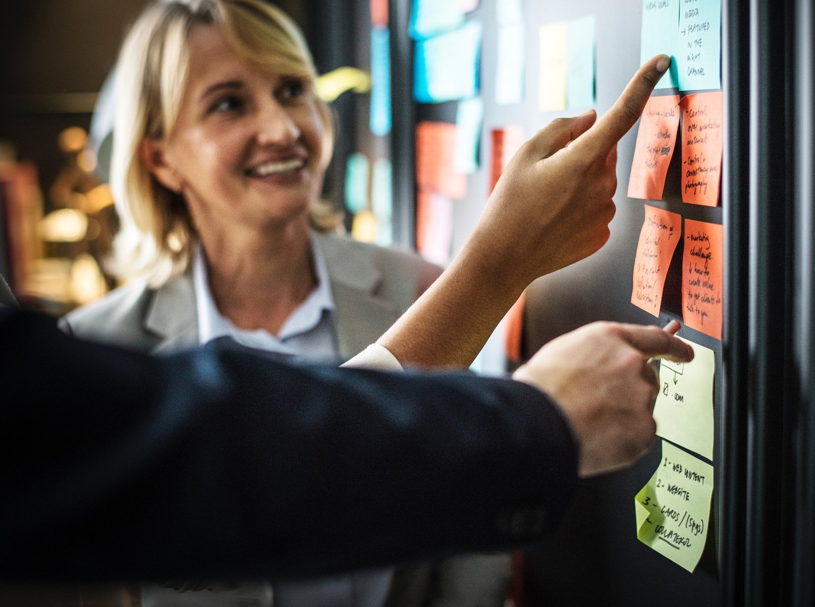 Join Trinus team members collaborating